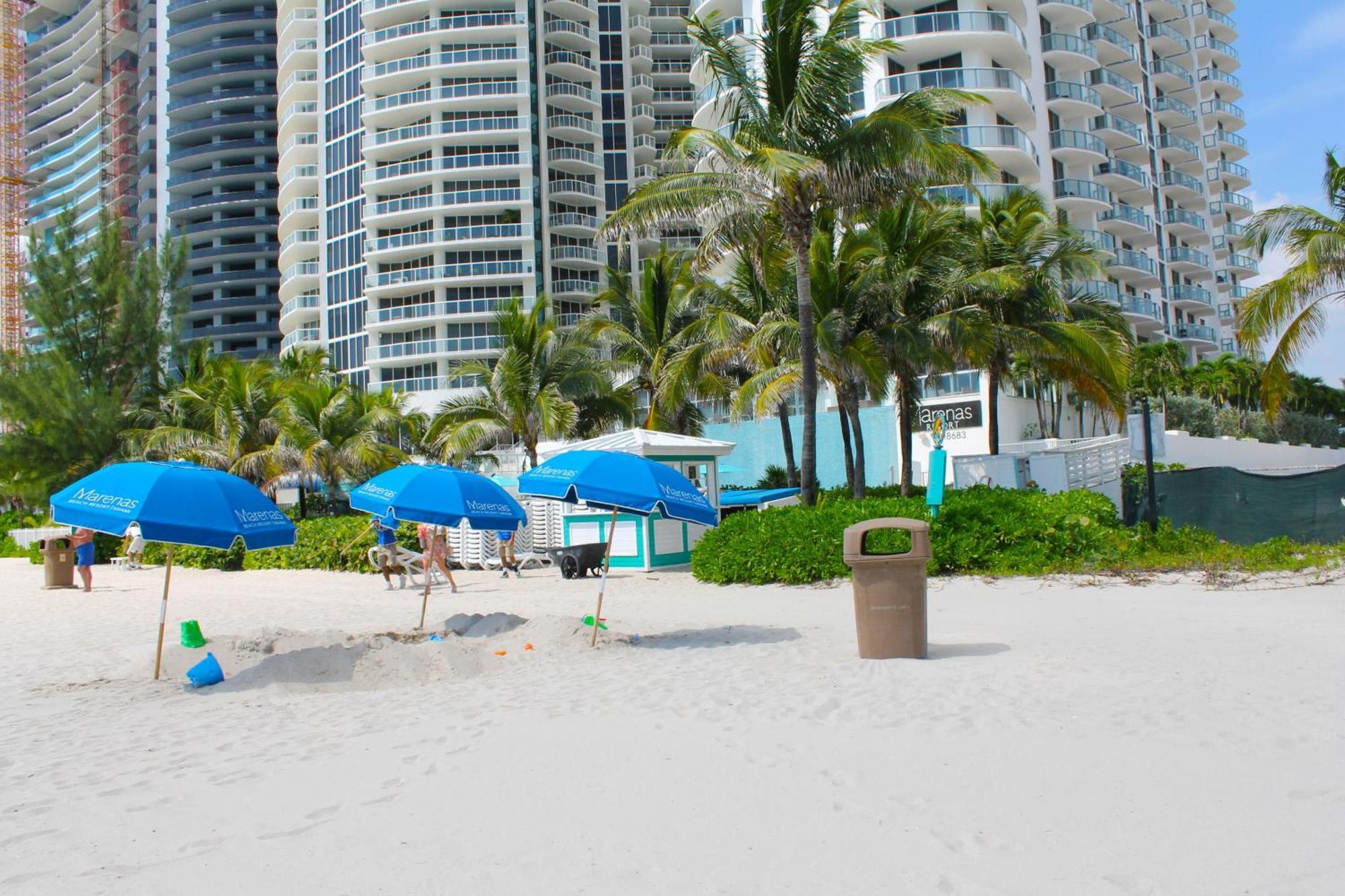 Marenas Beach Resort サニーアイルズビーチ エクステリア 写真